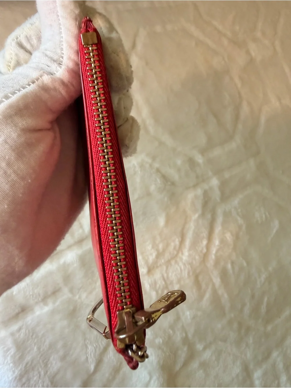 Louis Vuitton Red Epi Leather Key Cles/Pouch with Gold Hardware - Picture 15 of 16
